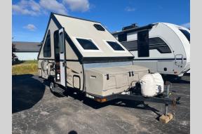 Used 2015 Coachmen RV Clipper Ultra-Lite 12RBST Photo