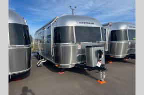 New 2025 Airstream RV Flying Cloud 30FB Bunk Photo