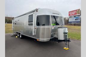 Used 2018 Airstream RV International Signature 27FB Photo