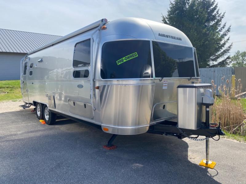 Used 2019 Airstream Rv Flying Cloud 27fb Twin Travel Trailer At Nature And Me Rv Traverse City