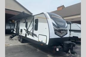 New 2023 Cruiser Radiance Ultra Lite 25RB Photo