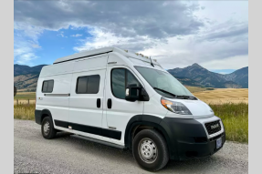 Used 2023 Winnebago Solis 59P Photo