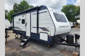 New 2025 Palomino Puma Ultra Lite 16DSX Photo