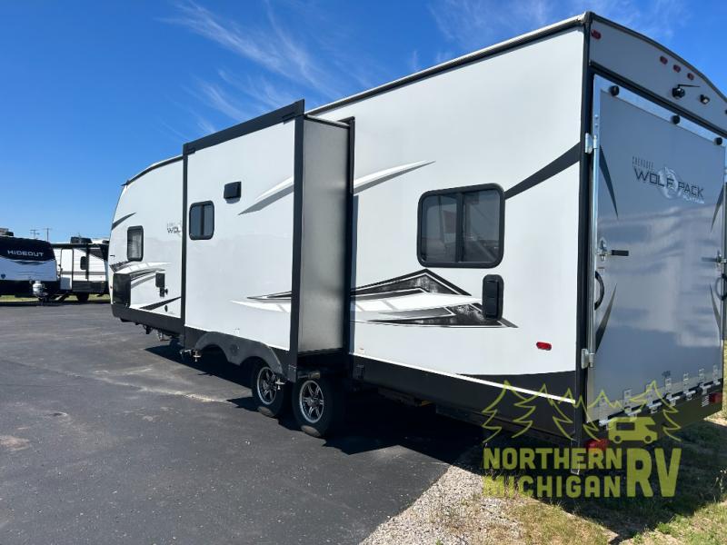 Used 2022 Forest River RV Cherokee Wolf Pack 23PACK15 Toy Hauler Travel ...