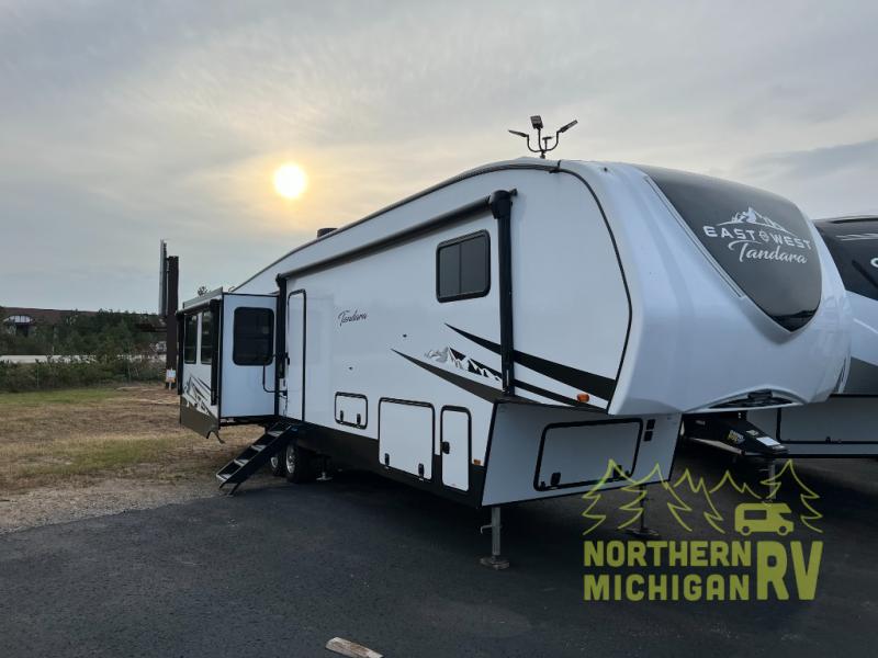 Tandara 5th wheel