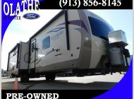 Used 2017 Forest River RV Rockwood Signature Ultra Lite 8328BS image