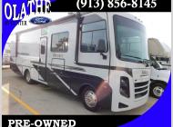 Used 2024 Coachmen RV Pursuit 31BH image