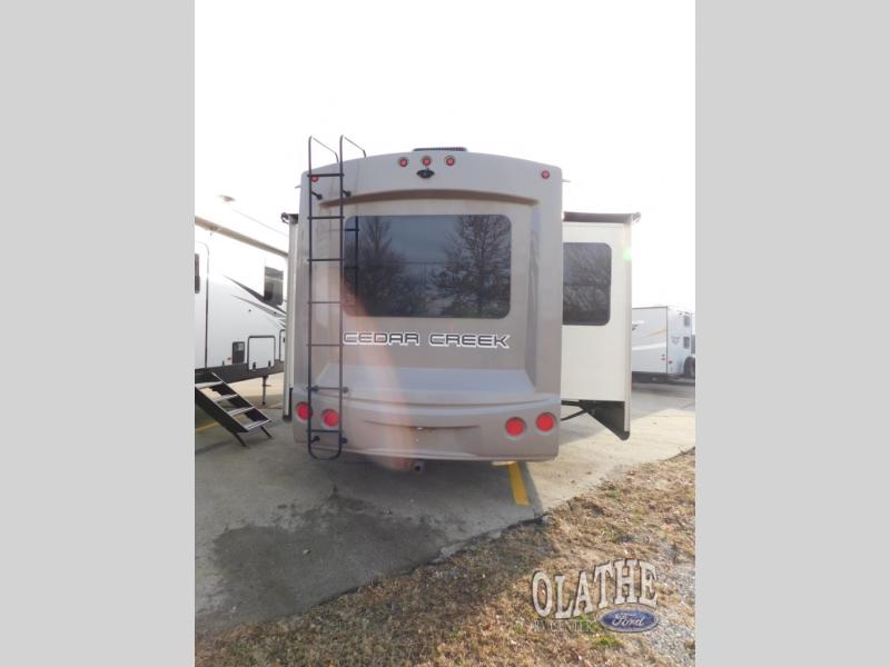 RV listing image