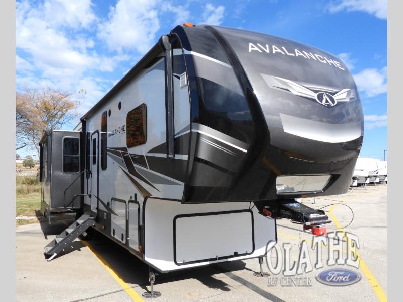 RV listing image