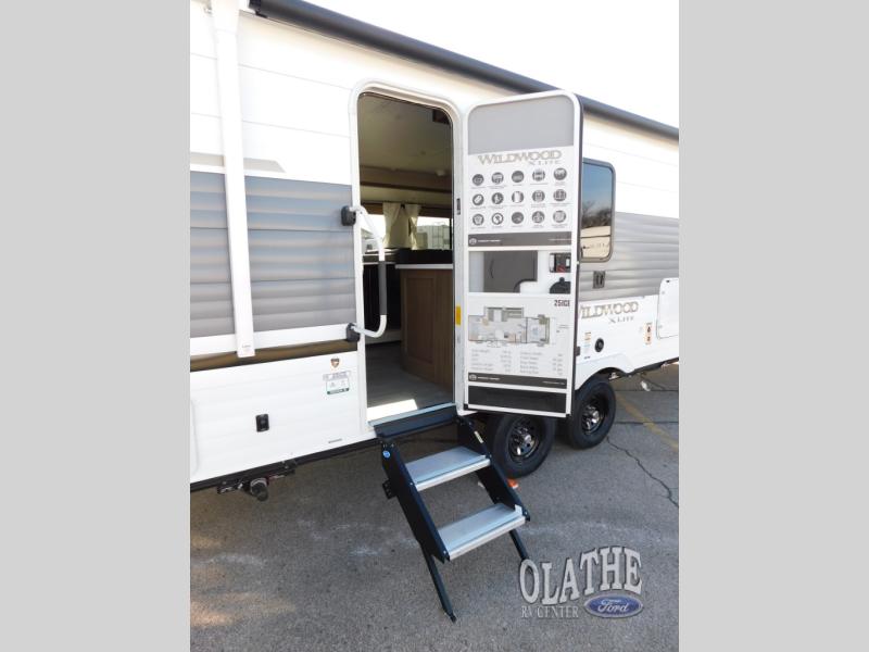 RV listing image