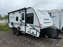 Used 2022 Winnebago Industries Towables Micro Minnie 2100BH Photo