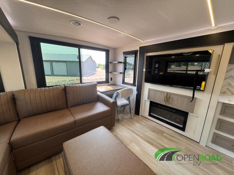 New 2026 Forest River RV Wildwood Heritage Glen 323RLI Travel