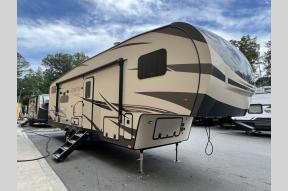 New 2022 Forest River RV Rockwood Ultra Lite 2891BH Photo