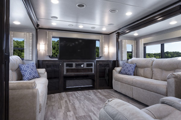 Explore the Vanleigh Vilano RV at Open Roads RV in White and Woodstock, GA