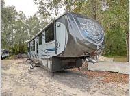 Used 2016 Heartland Road Warrior 425 image