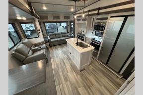 Used 2023 Keystone RV Sprinter Limited 3590LFT Photo