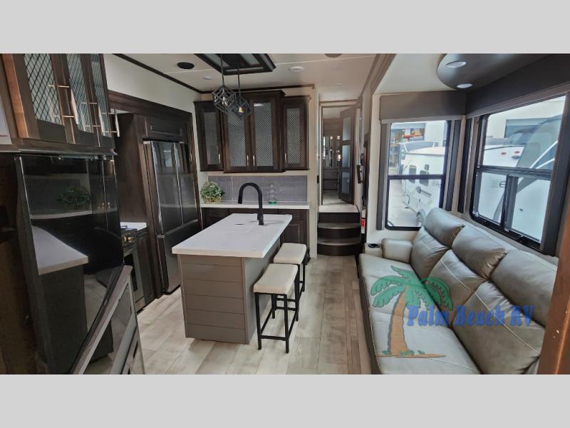 Used 2022 Grand Design Momentum M-Class 351MS Toy Hauler Fifth Wheel at ...