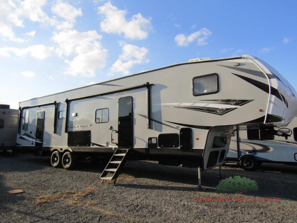 Used 2022 Forest River RV Cherokee Wolf Pack 365PACK16 Toy Hauler Fifth ...