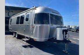 Used 2024 Airstream Flying Cloud 28RB Twin Photo