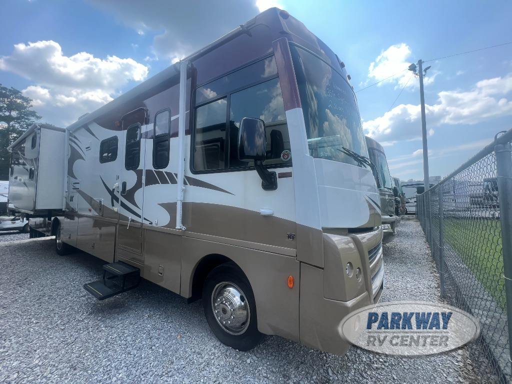 Used 2010 Winnebago Sightseer 35J Motor Home Class A at Parkway RV ...