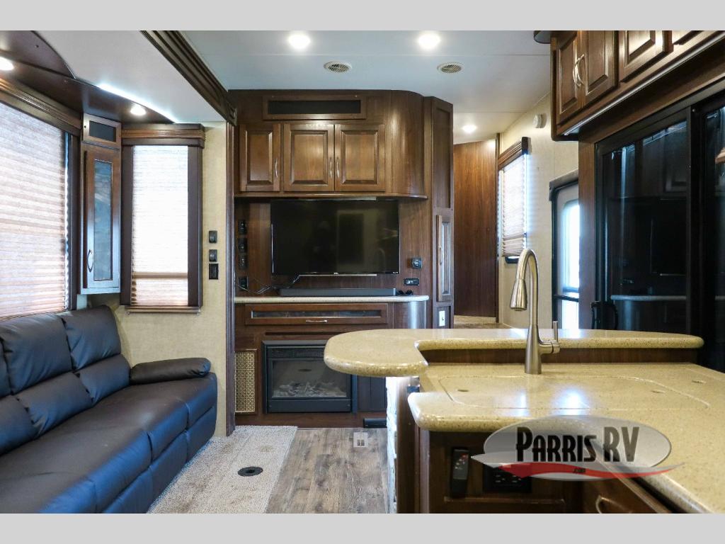 RV listing image