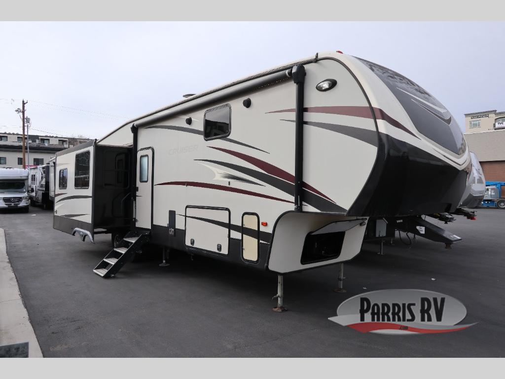 RV listing image