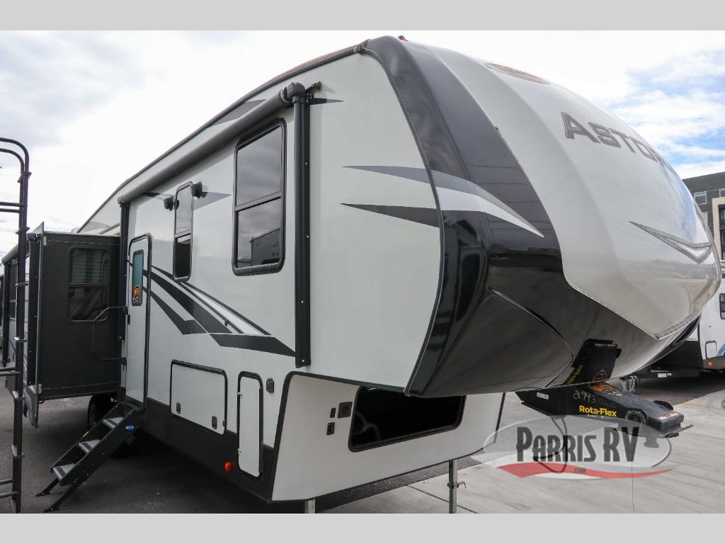 RV listing image