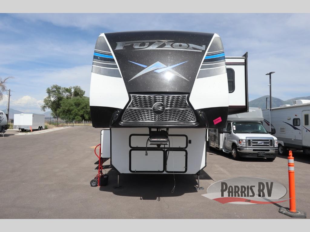 RV listing image