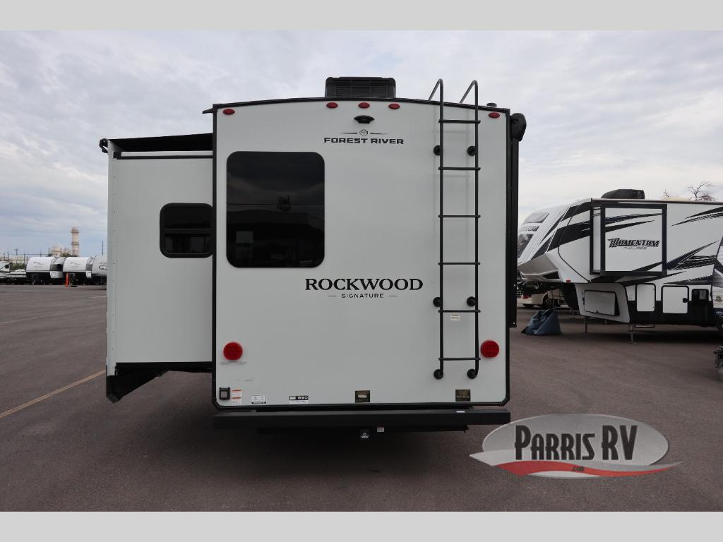 RV listing image