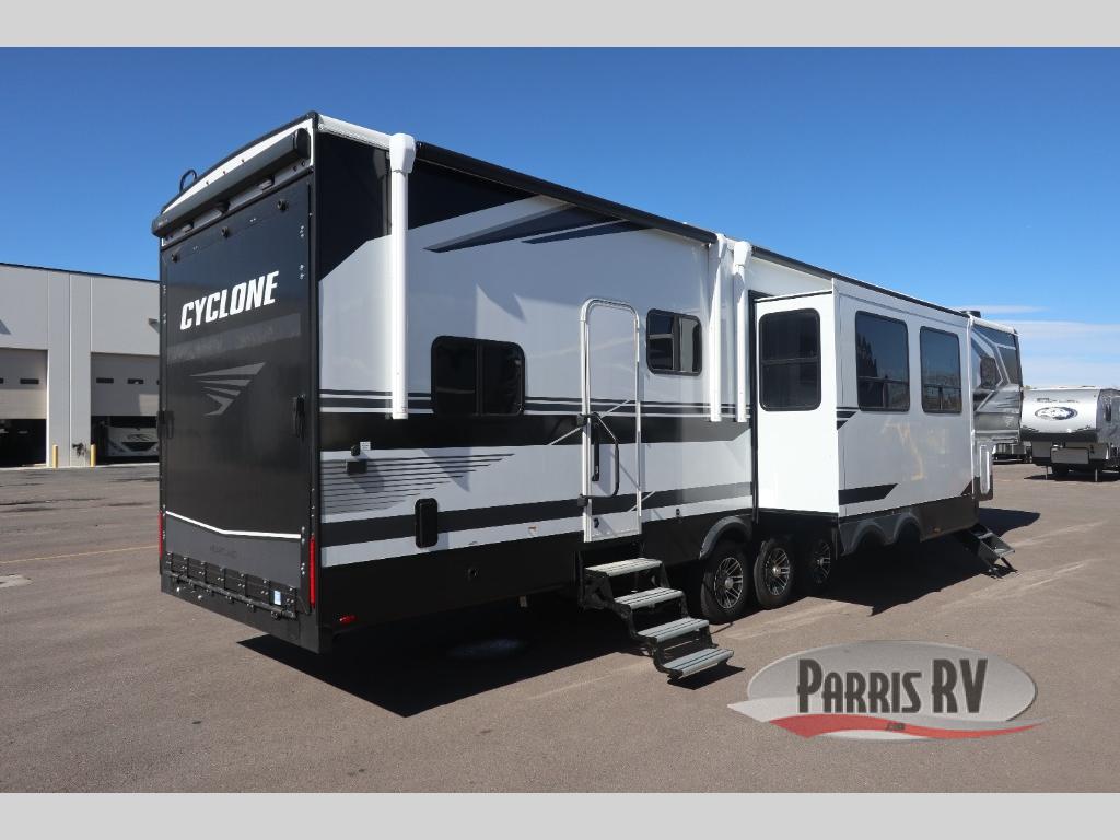RV listing image