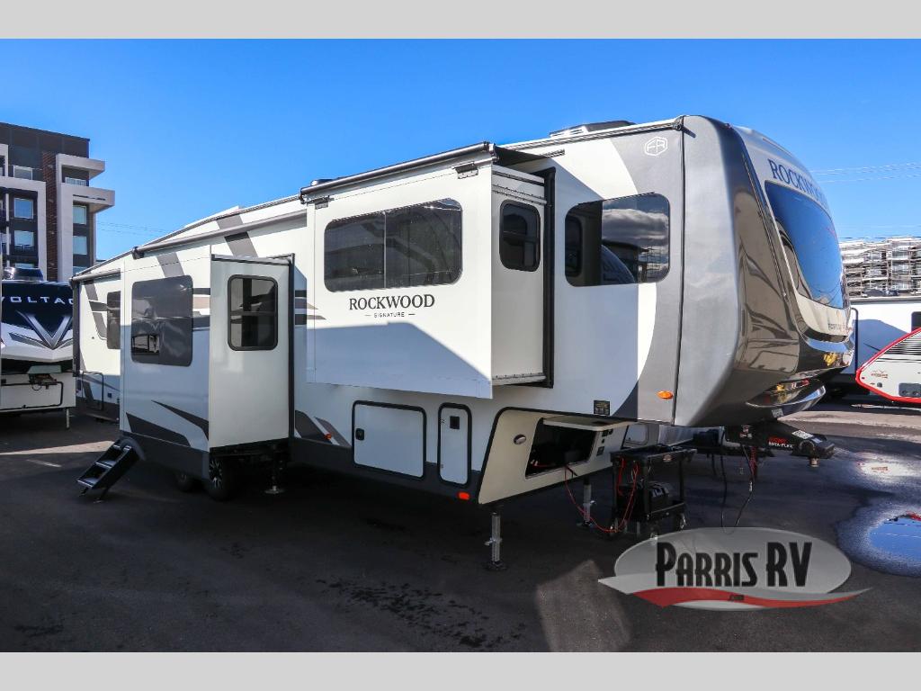 RV listing image