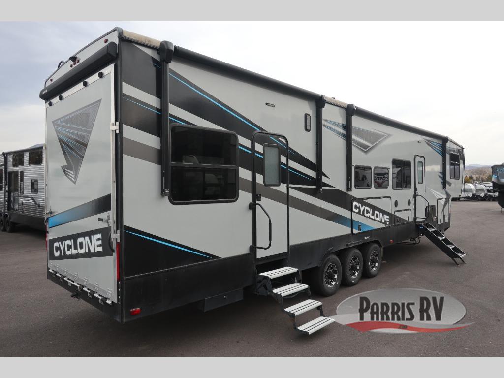 RV listing image
