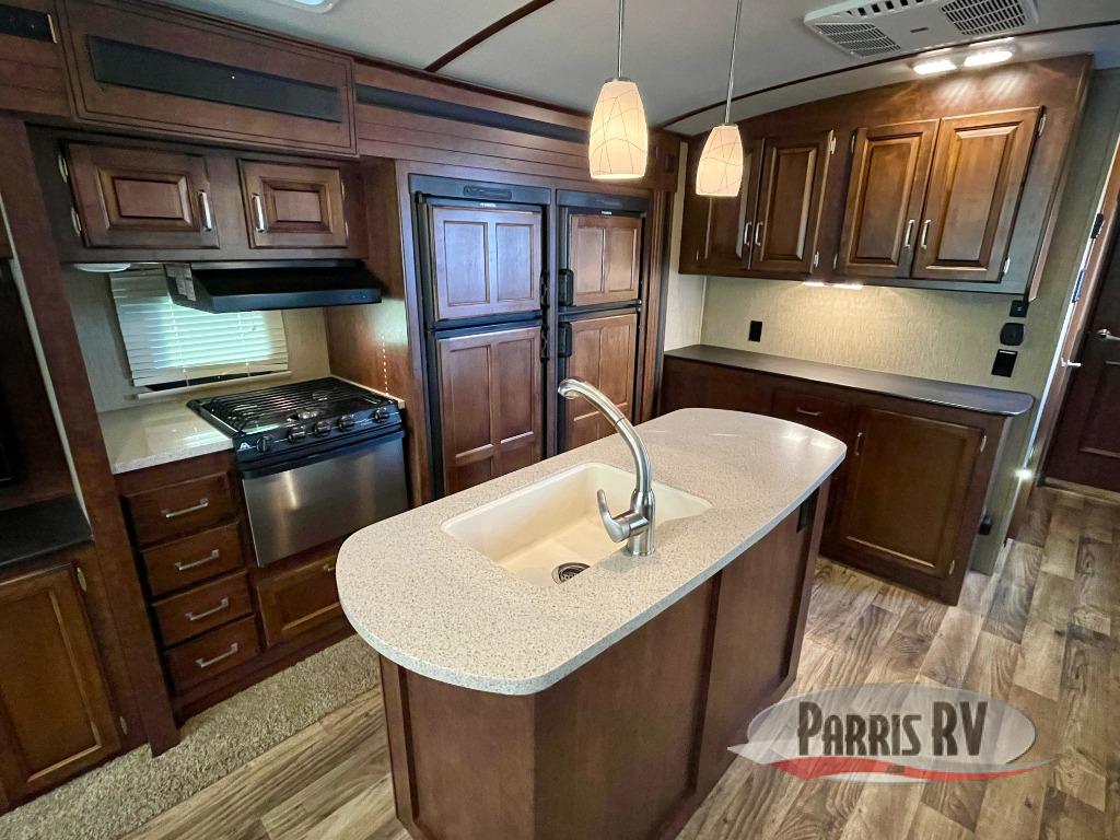 RV listing image
