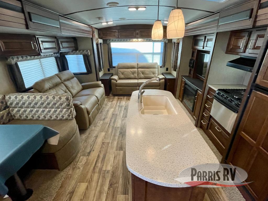RV listing image