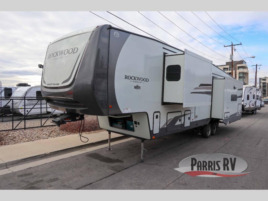 RV listing image