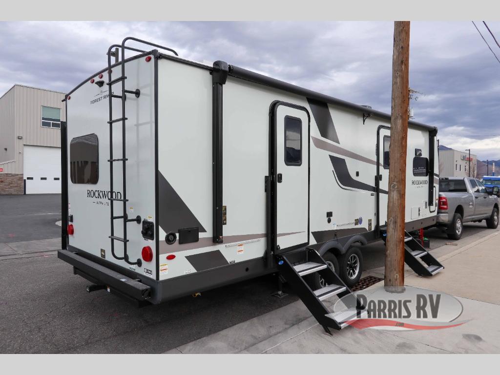 RV listing image
