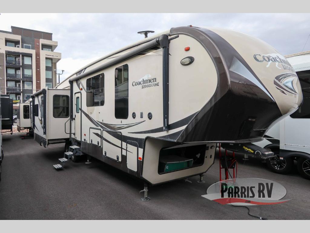 RV listing image