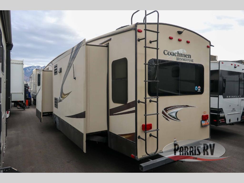RV listing image