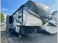 Used 2019 Heartland Cyclone 4005 image