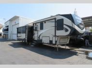 Used 2018 Keystone RV Cougar 369BHS image