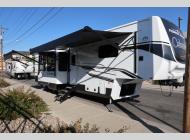 New 2025 Palomino Columbus 376DS image