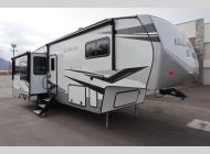 Used 2022 Alliance RV Avenue 32RLS image