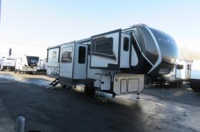 New 2024 Keystone RV Alpine Avalanche Edition 346FL Photo