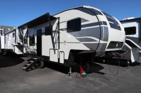 New 2024 Cruiser Essence E-25RK Photo