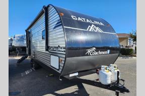 New 2024 Coachmen RV Catalina Summit Series 8 231MKS Photo