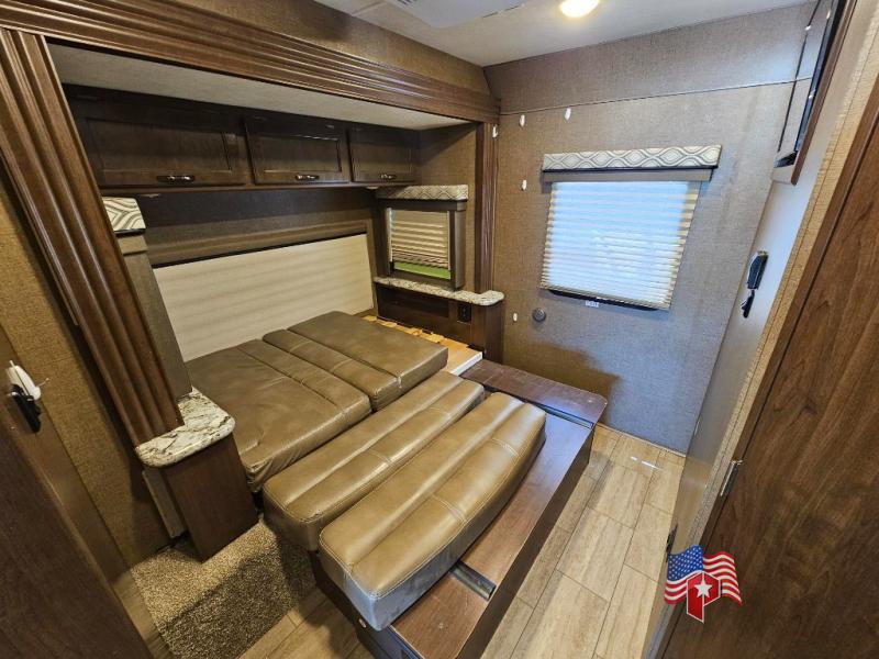 2019 Thor Motor Coach Freedom Traveler A27 14