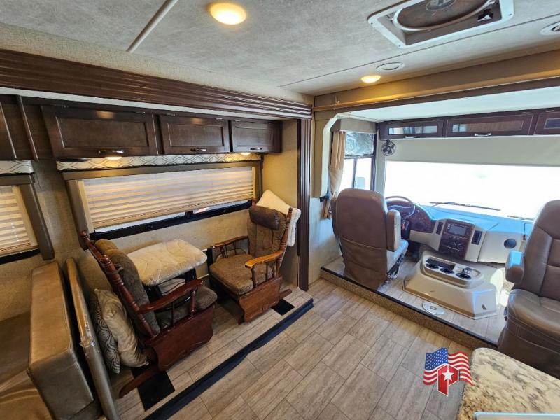 2019 Thor Motor Coach Freedom Traveler A27 13