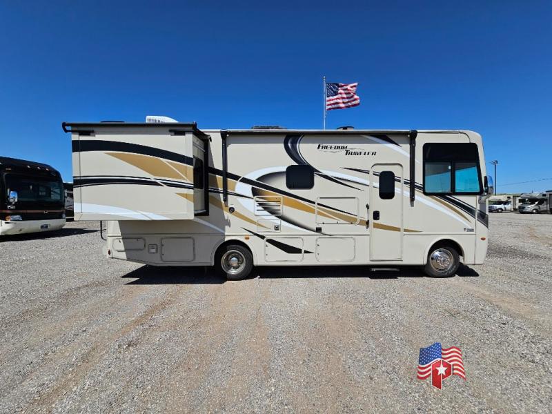 2019 Thor Motor Coach Freedom Traveler A27 3