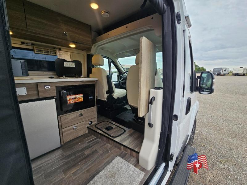 2025 Winnebago Travato 59K 4