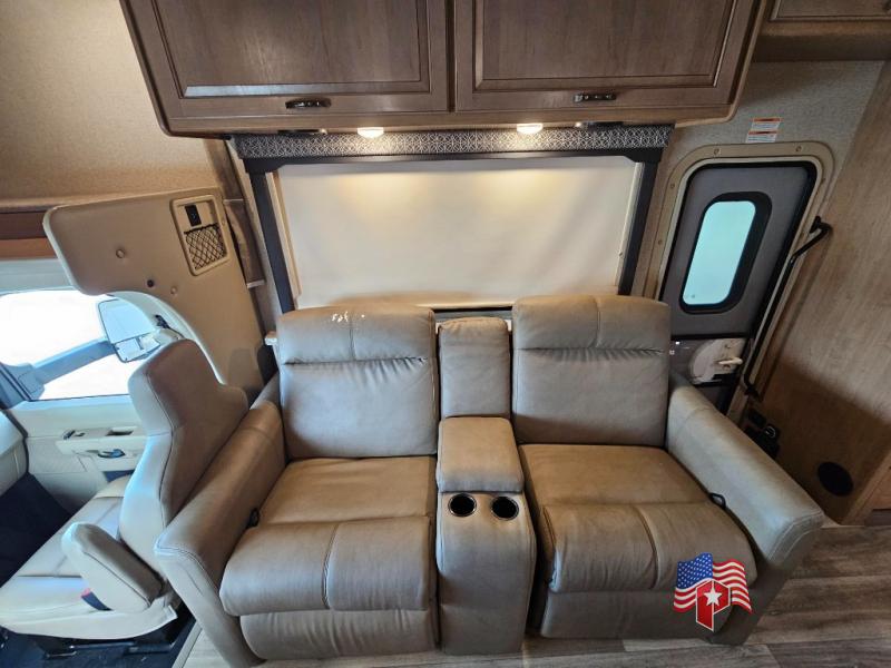 2020 Thor Motor Coach Four Winds 31B 16